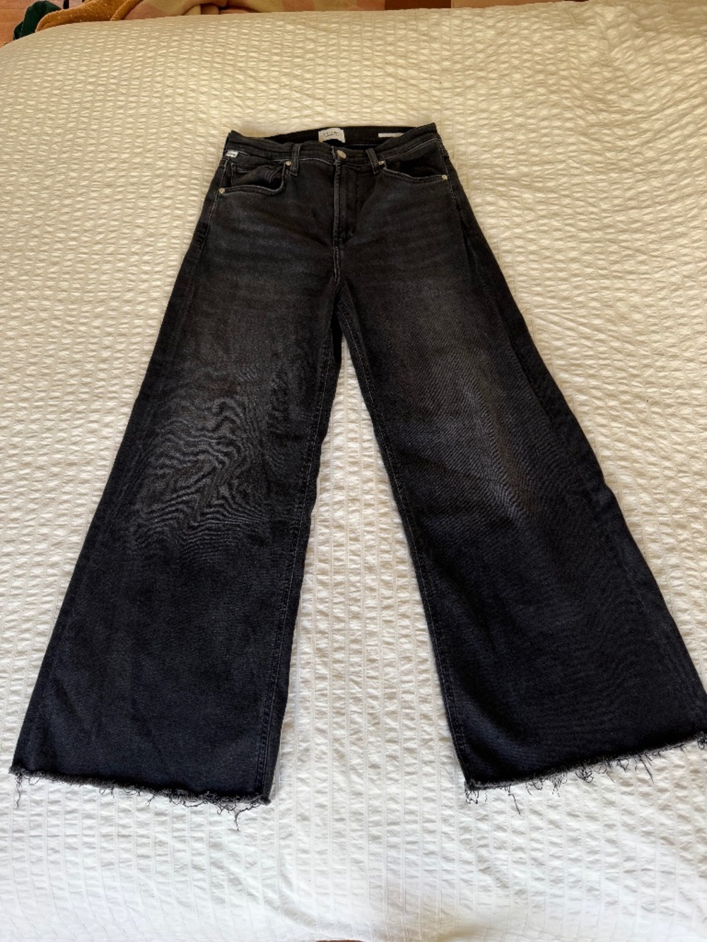 Citizens of humanity  Lyra